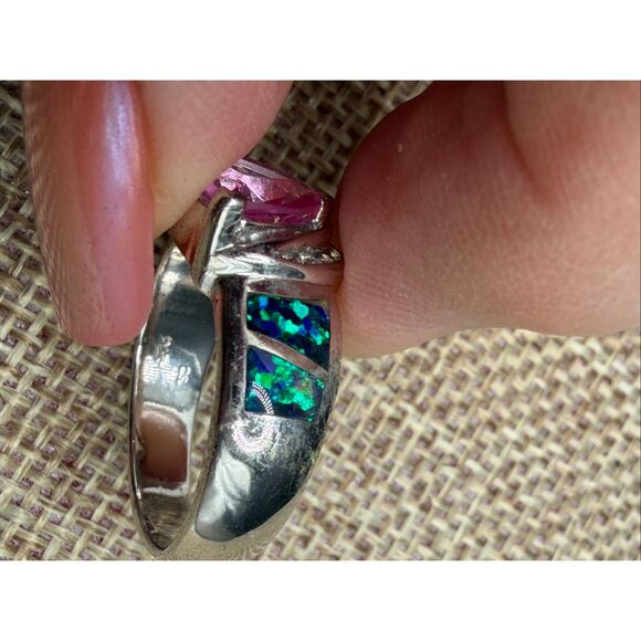 Sterling Silver Trillion-Cut Pink Stone Ring with Lab Opal Inlay – Size 7.25 Est - Picture 4 of 9